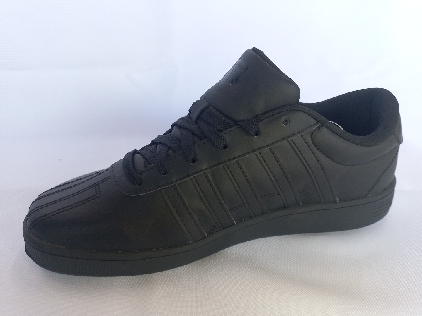 K-SWISS Classic Pro color negro