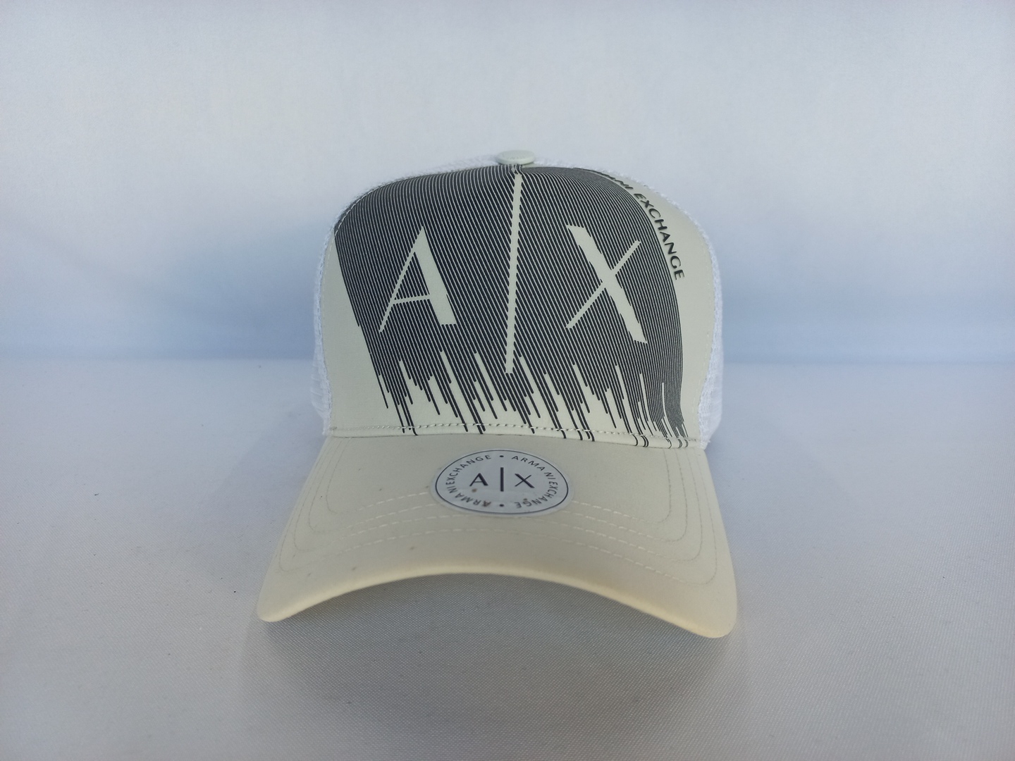 Gorra blanca Armani Exchange